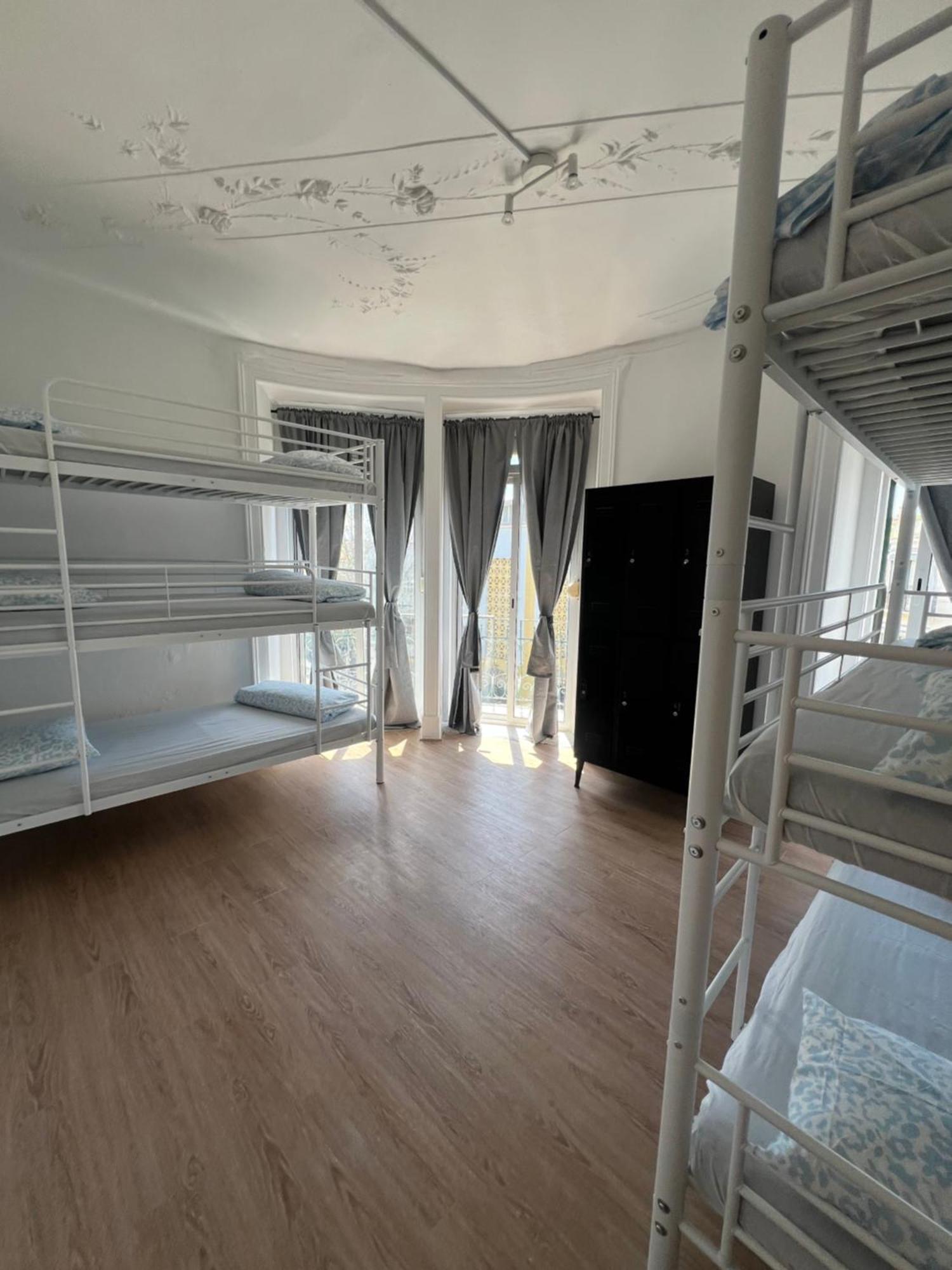Bagetti Hostel Only For Girls 리스본 외부 사진