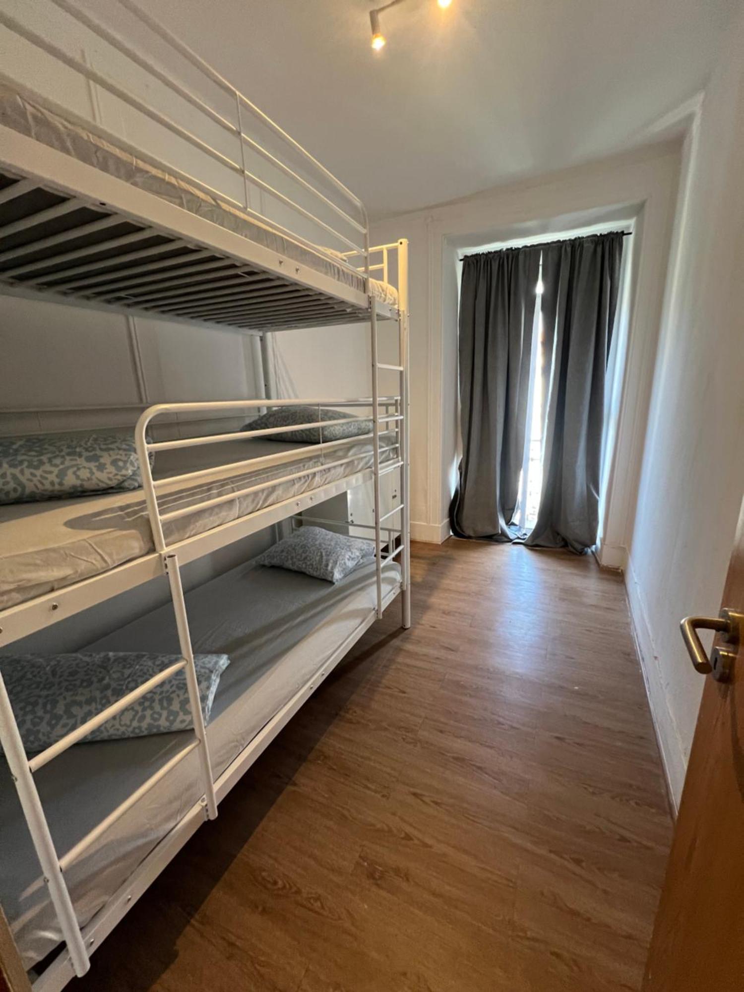 Bagetti Hostel Only For Girls 리스본 외부 사진